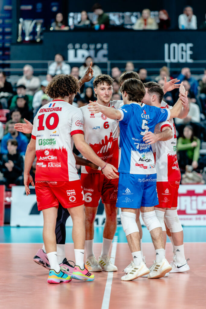 8c02fb774ae841942d33a6b06f98