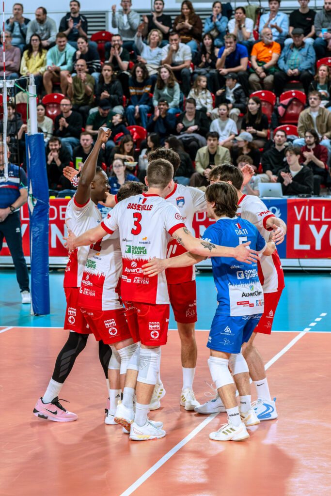 08e018138b119a79a8f0f2ecb542